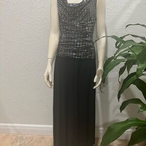 Black and Silver Sleeveless Maxi Dress